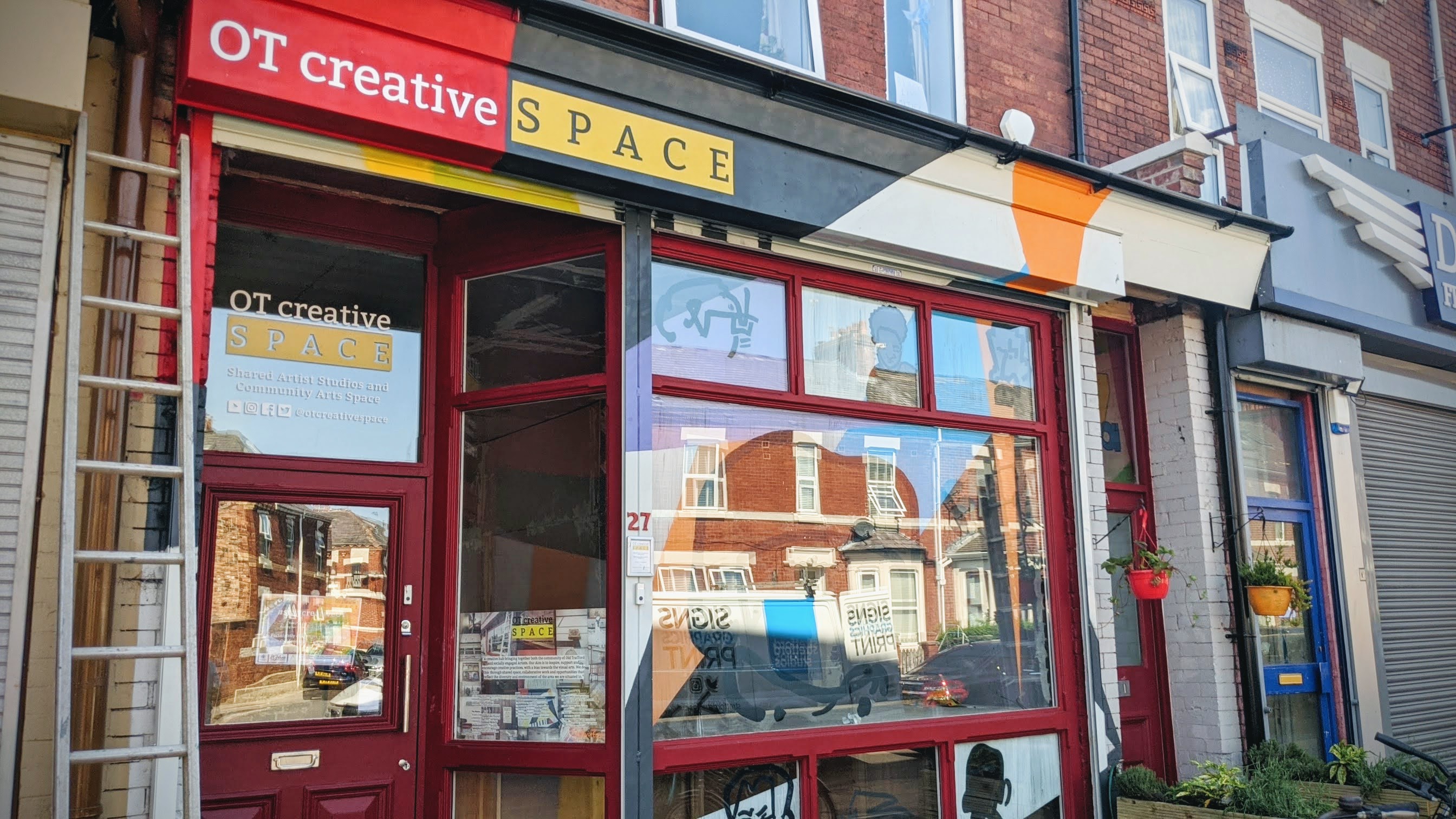 OT creative SPACE – Lynda Sterling – Look Again Artist